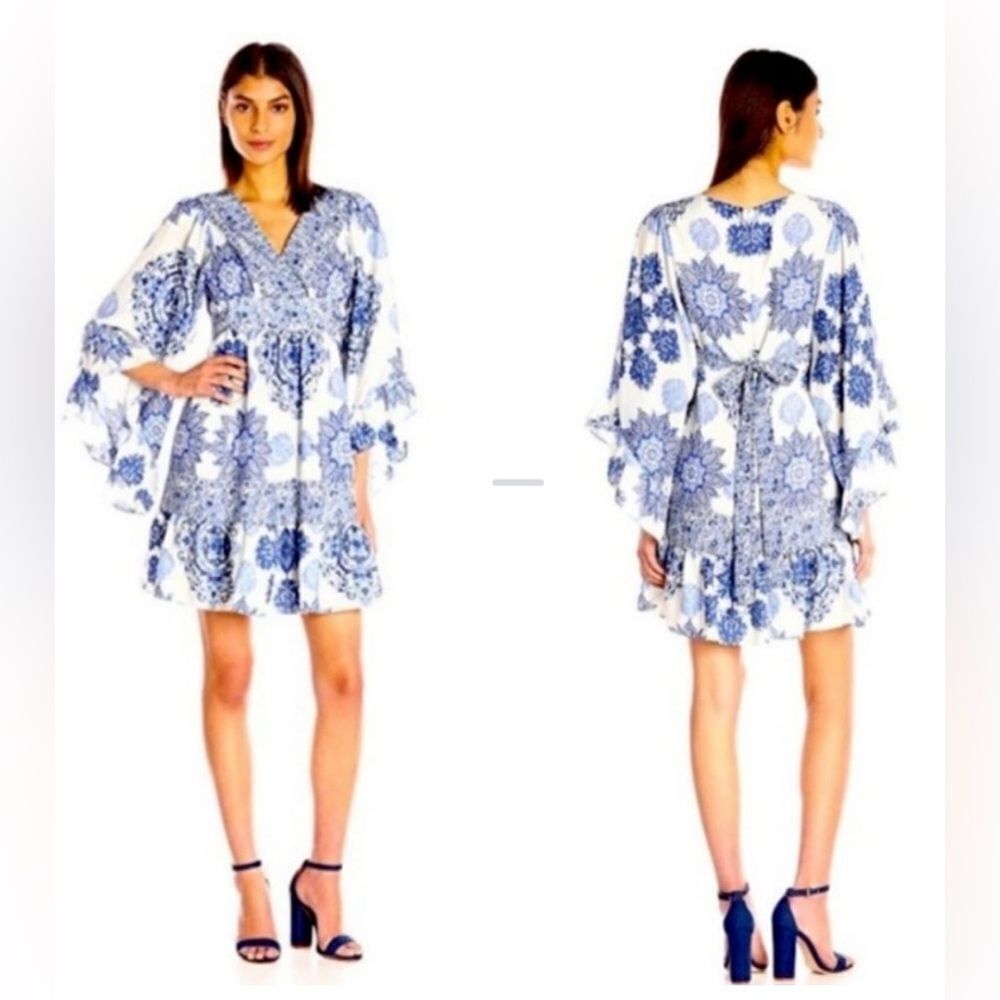 Betsy Johnson White/ Blue Floral Boho Kimona Longsleeve Ruffled Dress